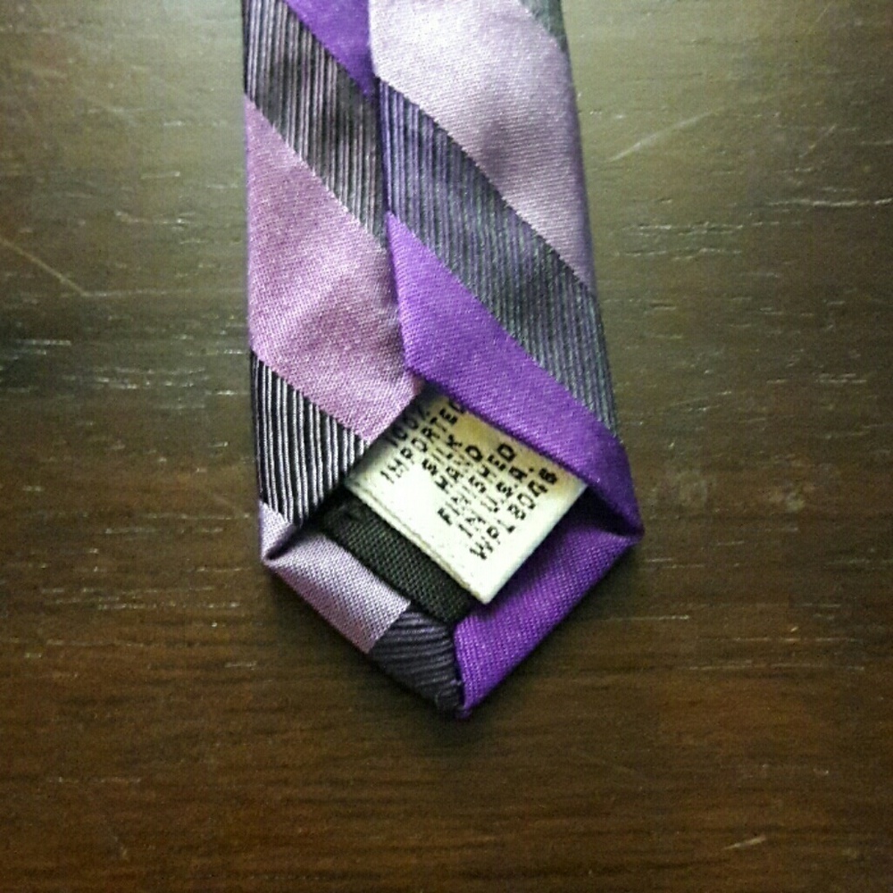 ALFANI Silk Necktie - Picture 3 of 3